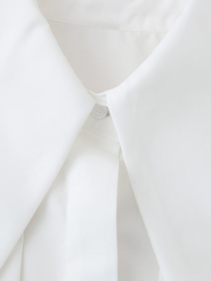 Large Pointed Collar White Shirt