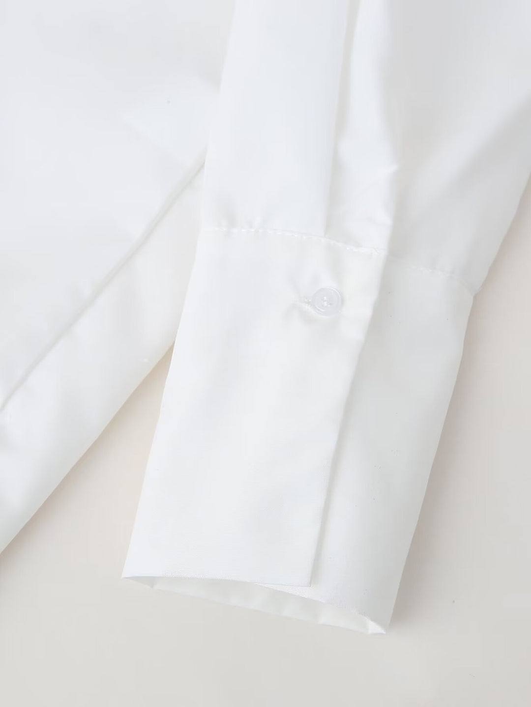 Large Pointed Collar White Shirt